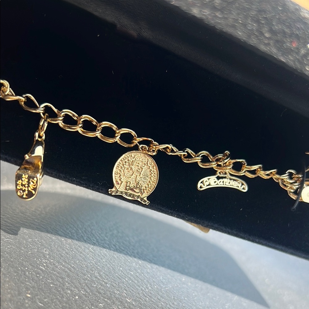 Rare Vintage Early 90s Barbie Collectors Charm Bracelet - Picture 3 of 5
